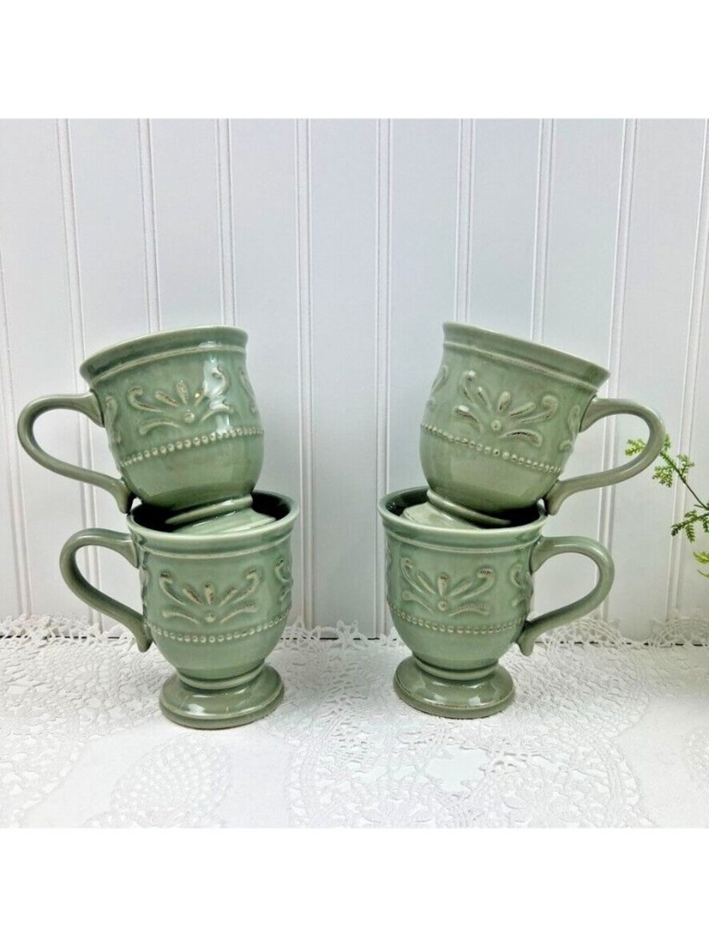 Chris Madden Set of 4 Footed Coffee/Tea Mugs Sage Green Embossed JC Penny Home